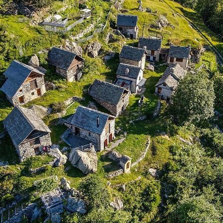 Agri Scinghioera Villa Brontallo Buitenkant foto