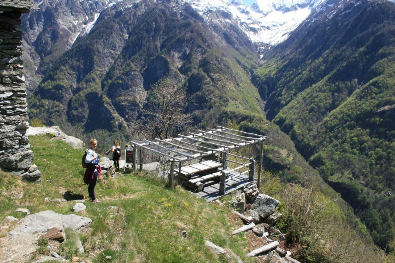 Agri Scinghioera Villa Brontallo Buitenkant foto